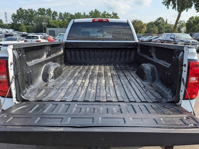Photo of 2017 White Chevrolet Silverado 2500