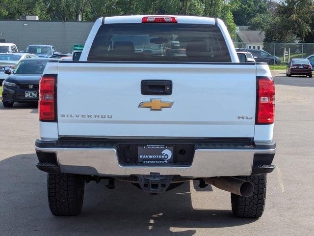 Photo of 2017 White Chevrolet Silverado 2500