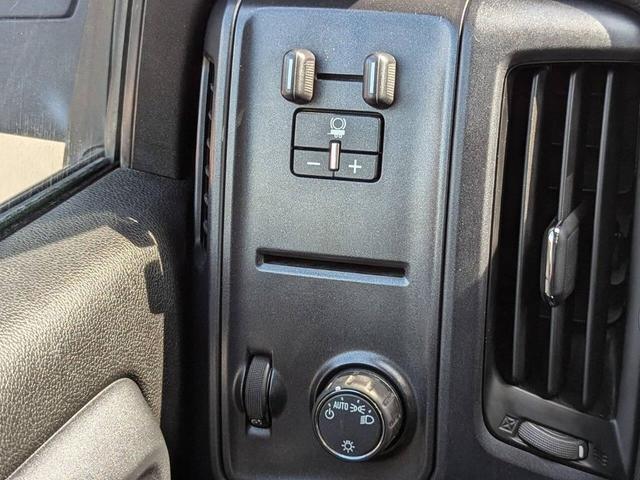 Photo of 2017 White Chevrolet Silverado 2500