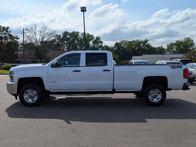 Photo of 2017 White Chevrolet Silverado 2500