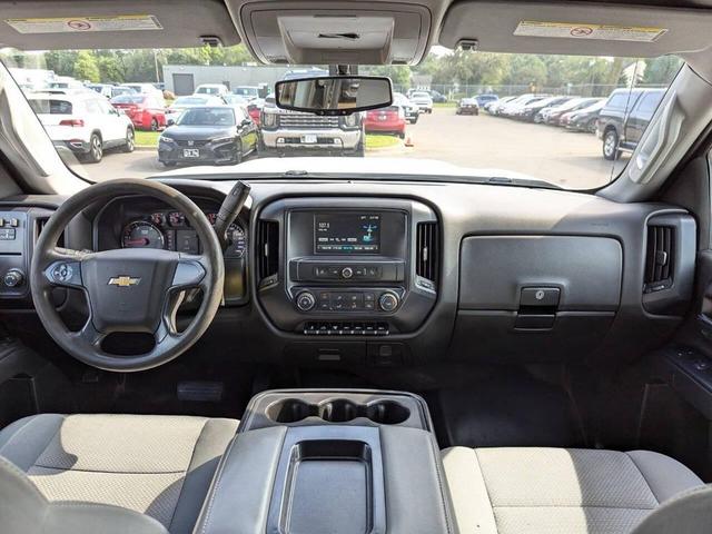 Photo of 2017 White Chevrolet Silverado 2500