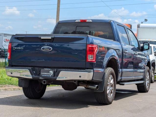 Photo of 2016 Blue Ford F-150