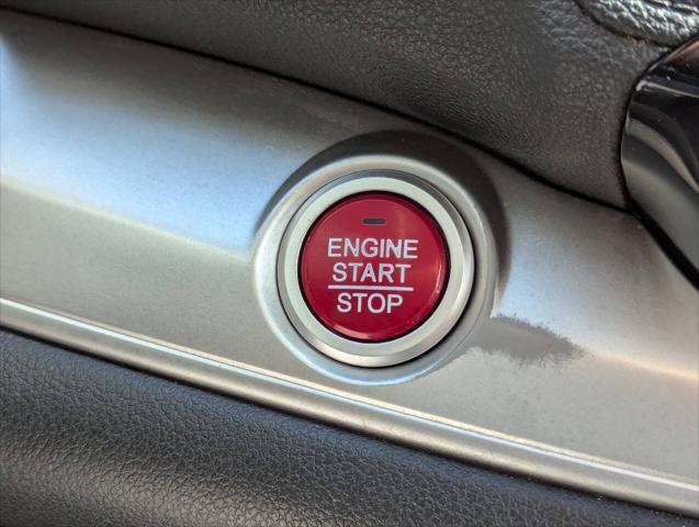Photo of 2016 Pewter Honda CR-V