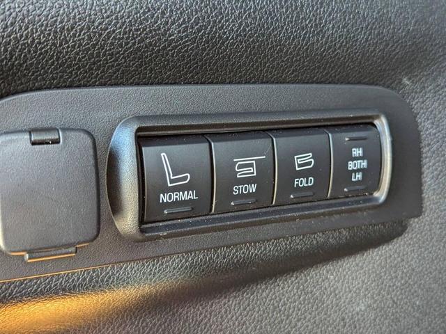 Photo of 2019 Pewter Ford Explorer