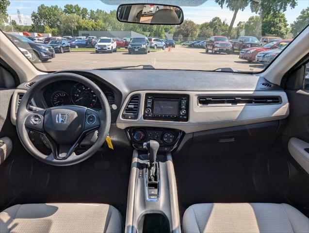 Photo of 2022 Silver Honda HR-V