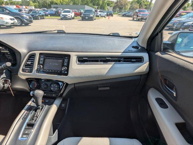 Photo of 2022 Silver Honda HR-V