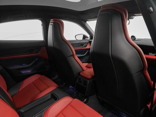 Photo of 2024 Jet Black Metallic Porsche Taycan