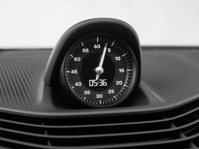 Photo of 2024 Jet Black Metallic Porsche Taycan