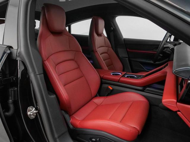 Photo of 2024 Jet Black Metallic Porsche Taycan