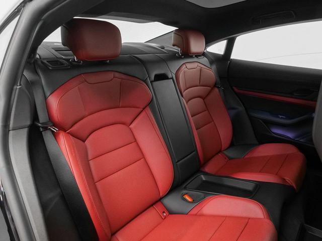 Photo of 2024 Jet Black Metallic Porsche Taycan