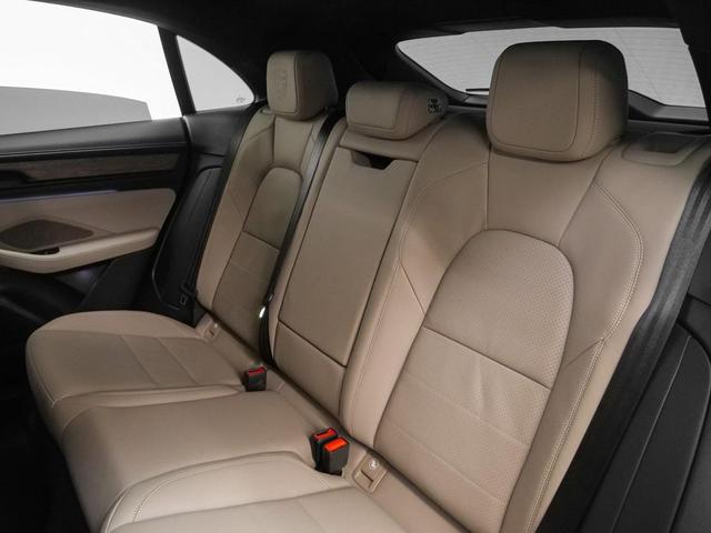 Photo of 2024 Copper Ruby Metallic Porsche Macan