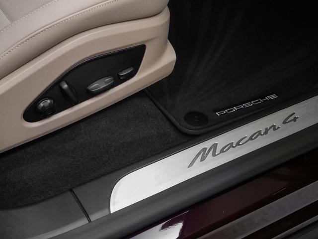 Photo of 2024 Copper Ruby Metallic Porsche Macan