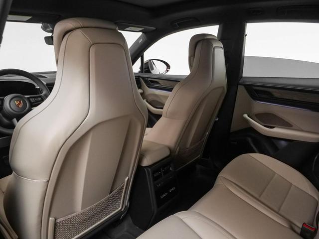 Photo of 2024 Copper Ruby Metallic Porsche Macan