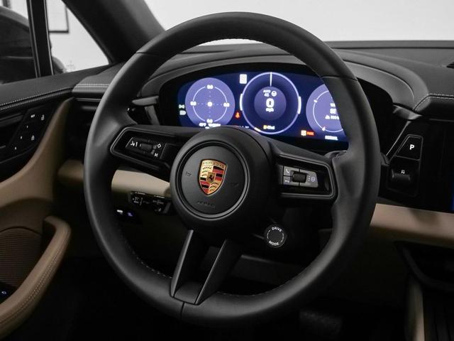 Photo of 2024 Copper Ruby Metallic Porsche Macan