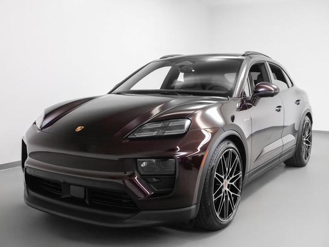 Photo of 2024 Copper Ruby Metallic Porsche Macan