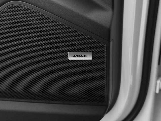 Photo of 2022 Carrara White Metallic Porsche Cayenne