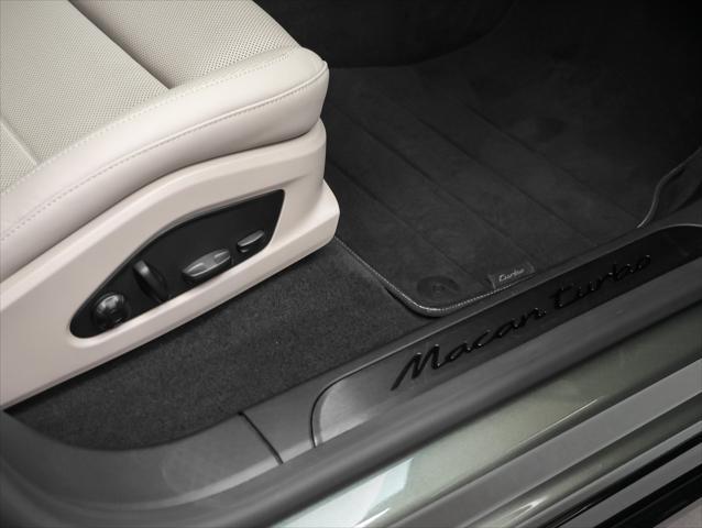 Photo of 2024 Aventurine Green Metallic Porsche Macan