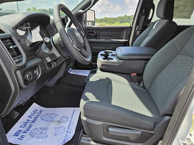 Photo of 2025 Bright White Clearcoat RAM 2500