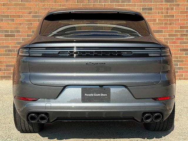 Photo of 2026 Gray Porsche Cayenne