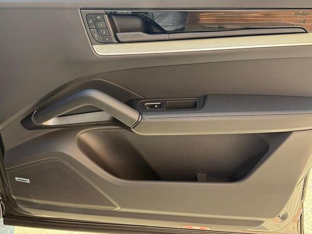 Photo of 2026 Gray Porsche Cayenne