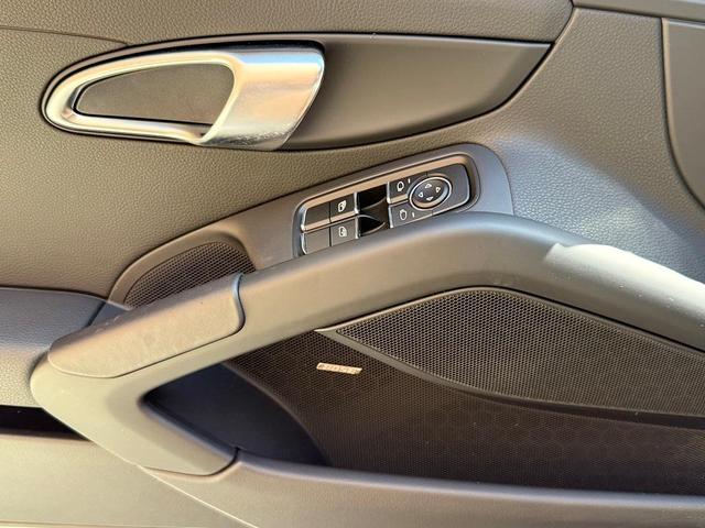 Photo of 2024 Black Porsche 718 Cayman