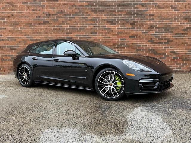 Photo of 2022 Jet Black Porsche Panamera