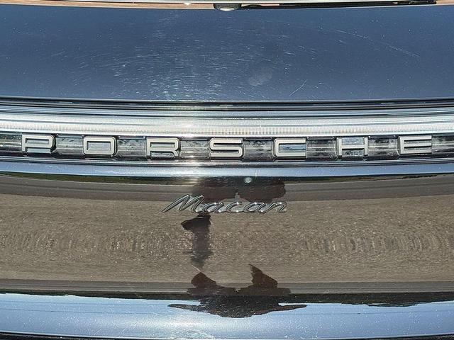Photo of 2024 Black Porsche Macan
