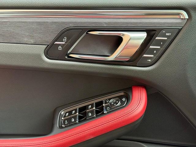 Photo of 2026 Chalk Porsche Macan