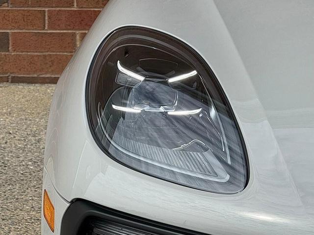 Photo of 2026 Chalk Porsche Macan
