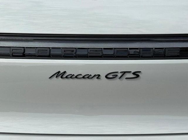 Photo of 2026 Chalk Porsche Macan