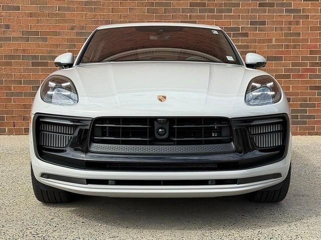 Photo of 2026 Chalk Porsche Macan