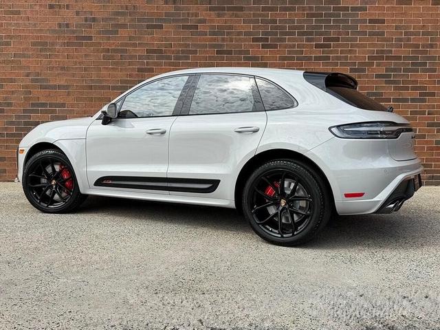 Photo of 2026 Chalk Porsche Macan
