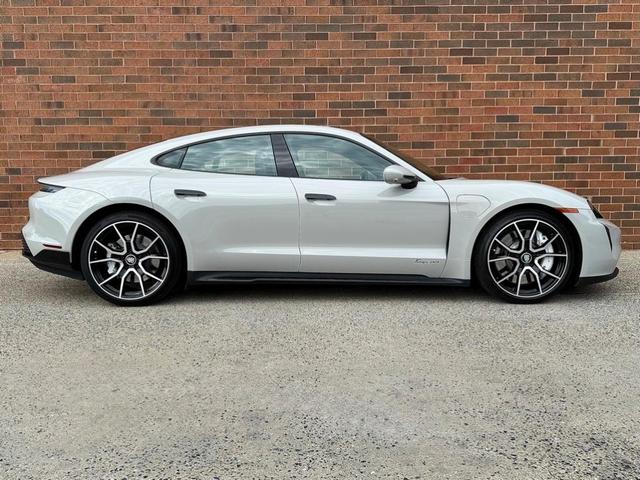 Photo of 2024 Chalk Porsche Taycan