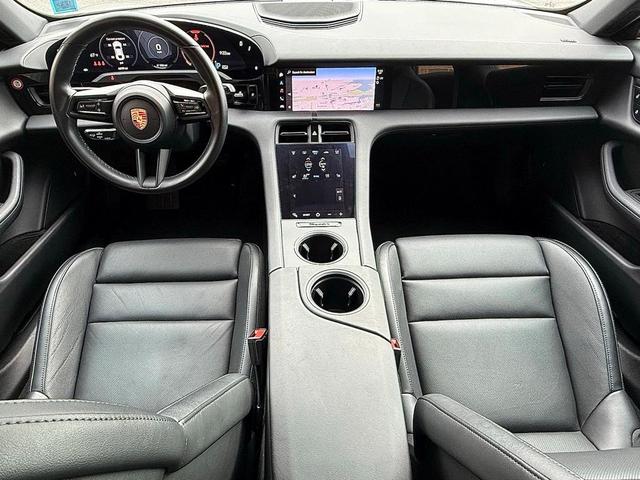 Photo of 2024 Chalk Porsche Taycan