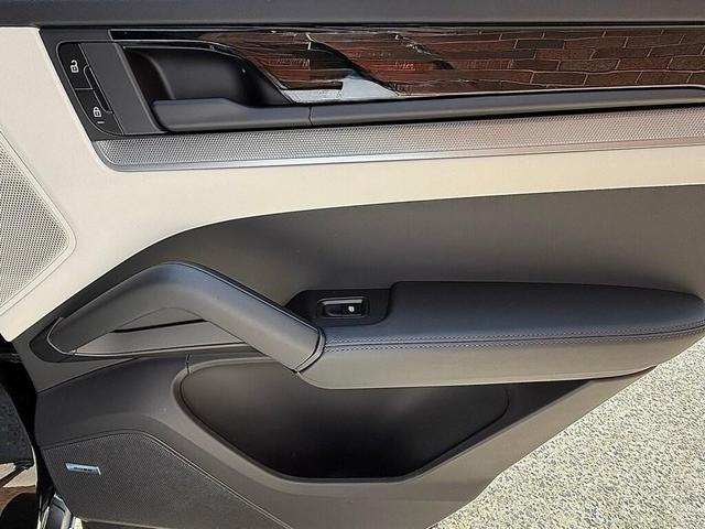 Photo of 2025 Black Porsche Cayenne
