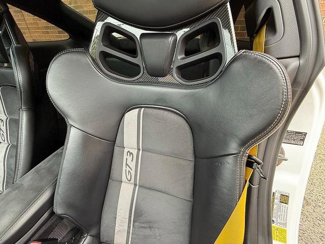 Photo of 2018 White Porsche 911