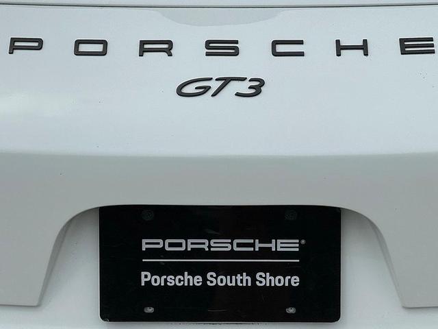 Photo of 2018 White Porsche 911