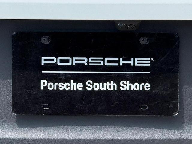 Photo of 2024 Carrara White Metallic Porsche Cayenne