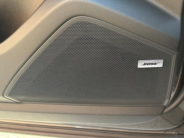 Photo of 2025 Quartzite Grey Metallic Porsche Cayenne