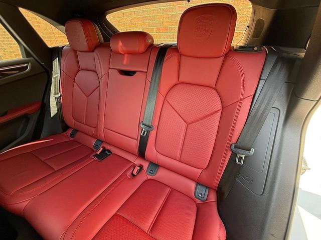 Photo of 2021 White Porsche Macan