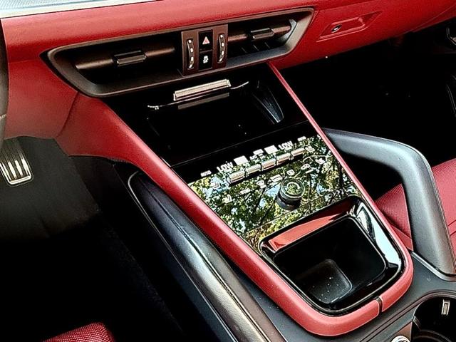 Photo of 2024 Black Metallic Porsche Cayenne