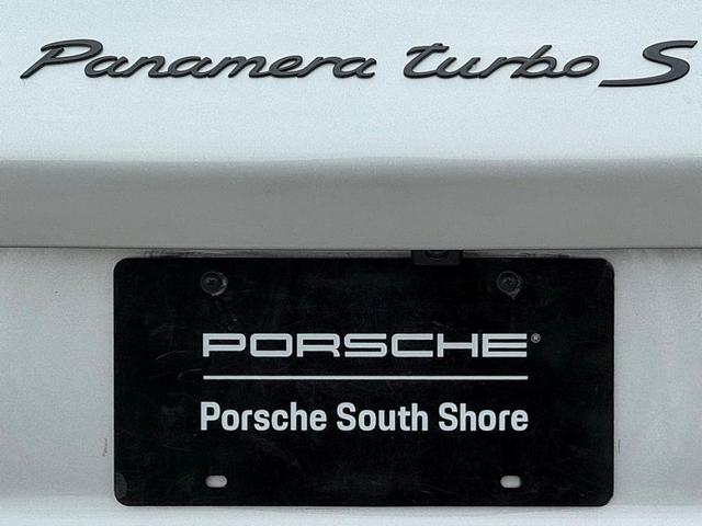 Photo of 2023 Silver Porsche Panamera
