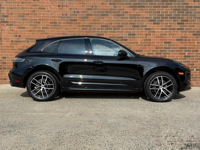 Photo of 2024 Black Porsche Macan