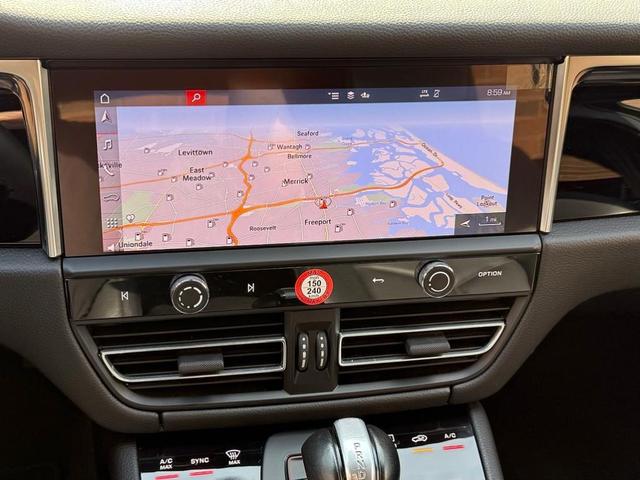 Photo of 2024 Black Porsche Macan