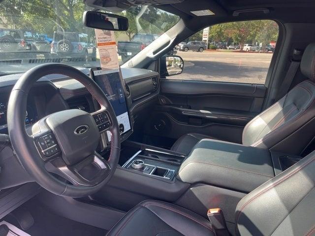 Photo of 2024 Agate Black Metallic Ford Expedition