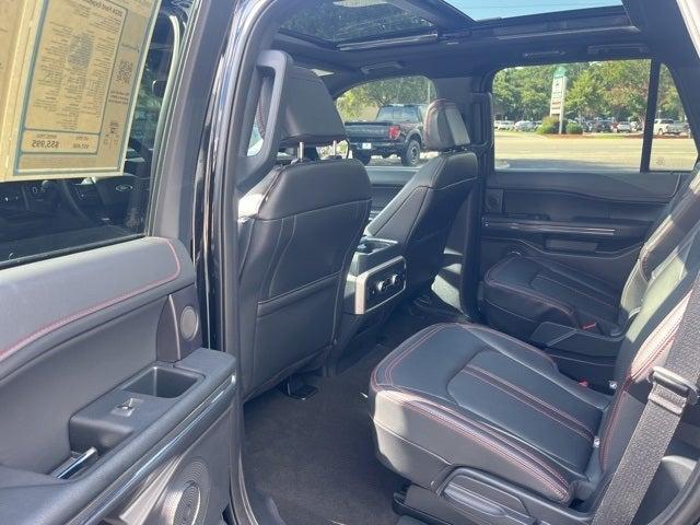 Photo of 2024 Agate Black Metallic Ford Expedition