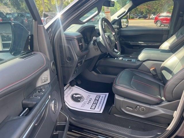 Photo of 2024 Agate Black Metallic Ford Expedition