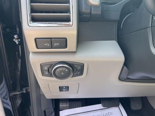 Photo of 2016 Shadow Black Ford F-150