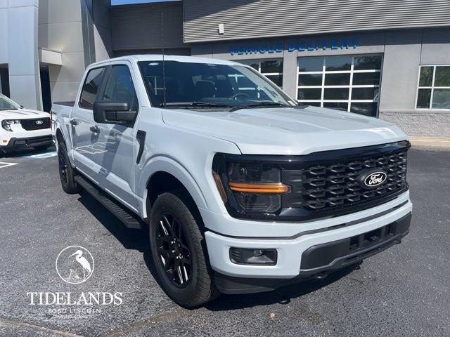 Photo of 2025 Space White Metallic Ford F-150