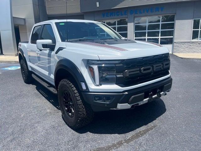 Photo of 2025 White Metallic Ford F-150